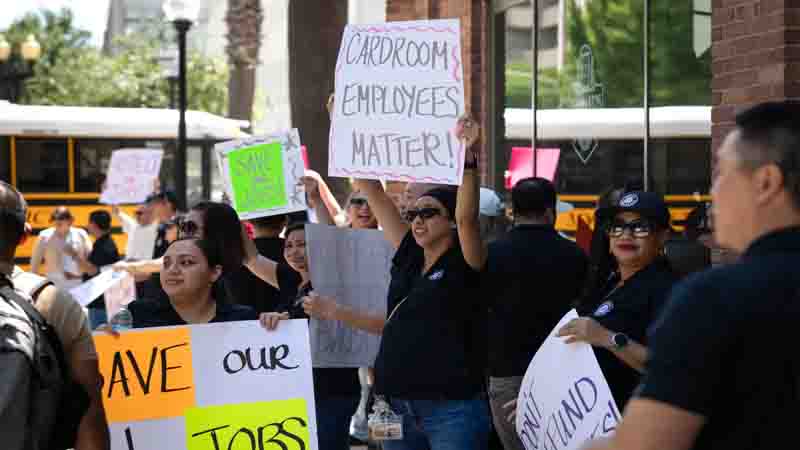 CA dealers protest blackjack restrictions